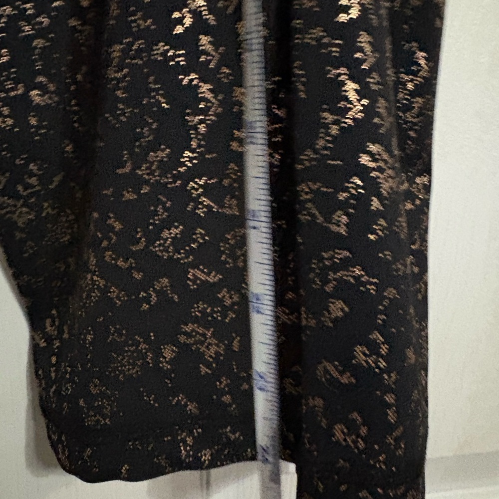 Black and Gold Patterned Legging